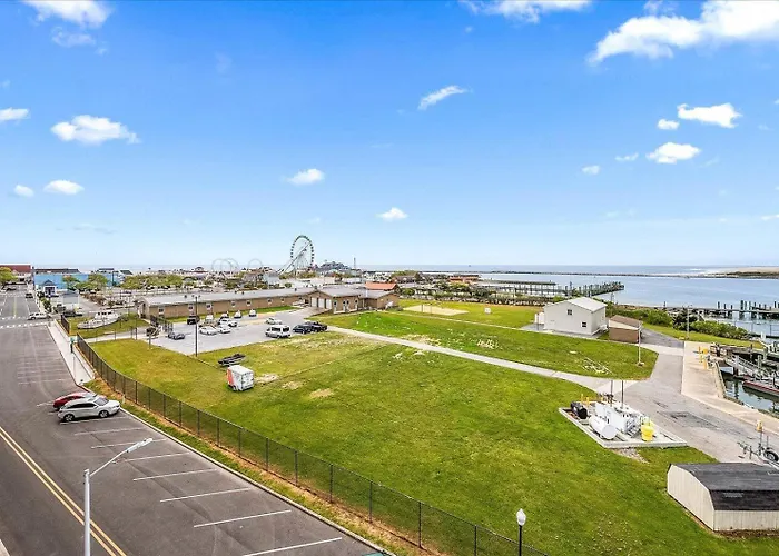 Сasa de vacaciones One Of A Kind Direct Bay Views From 3 Bedroom At Assateague House