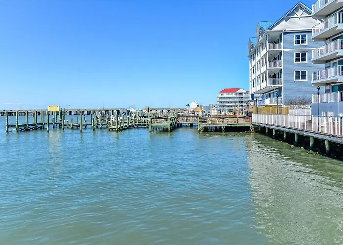 Сasa de vacaciones One Of A Kind Direct Bay Views From 3 Bedroom At Assateague House *